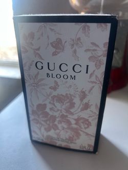 Gucci  bloom perfume