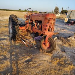Old Tractor 