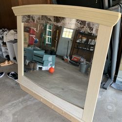 Mirror.  Attaches To A Dresser
