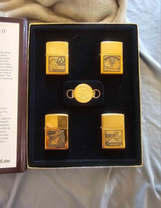 WWII Remembrance zippo set