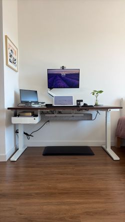 LIKE NEW! Uplift Standing Desk with Herman Miller Monitor Arm, 60x30”
