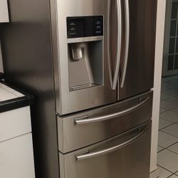 Samsung Refrigerator Four Doors Lower Freezer Door Ice Maker