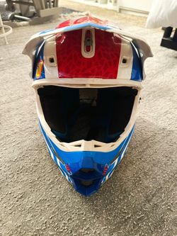 Helmet FlyF2