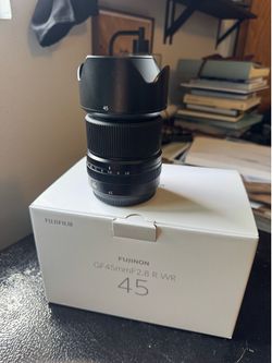Fujifilm GF 45mm f2.8 lens