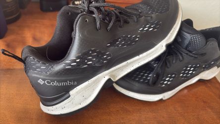 Shoos Columbia