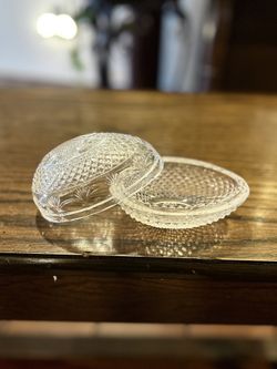 Vintage Avon Mothers Day Egg