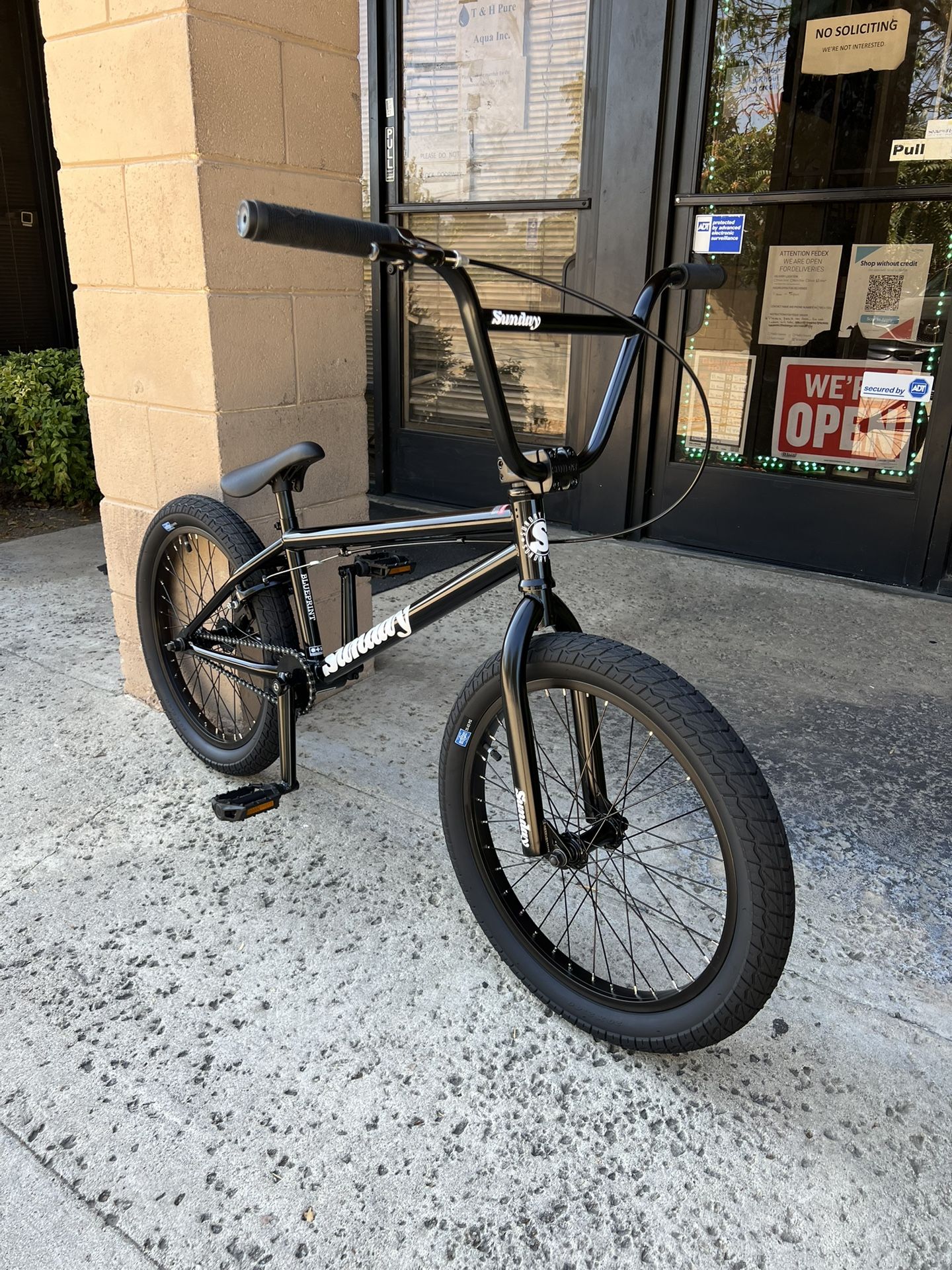 SUNDAY PRIMER Gloss Black with 21" tt 