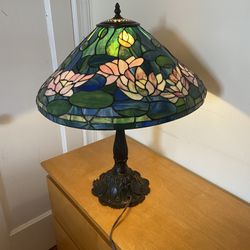 Tiffany-style Lamp