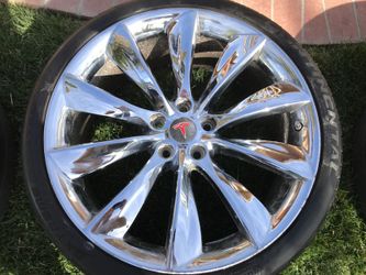 21 inch Original Tesla Factory Wheels Chromed. Selling cheap