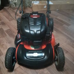 John Deere 22 " 6.5 H/P Self Propelled Mower 