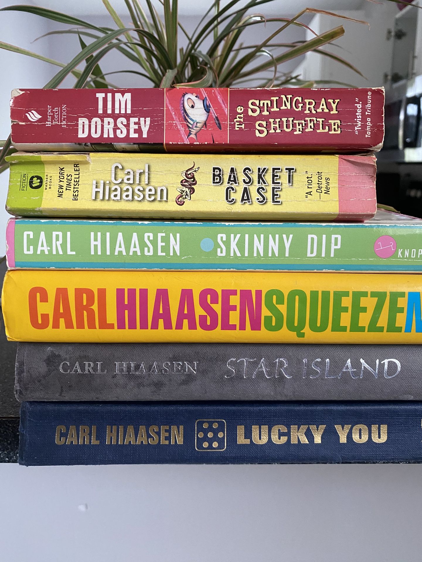 Carl Hiaasen books