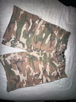 Vans Men Camo Shorts size 38