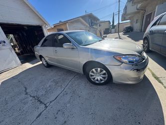 05 Toyota Camry LE