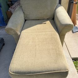 Light Green Chaise Lounge Chair