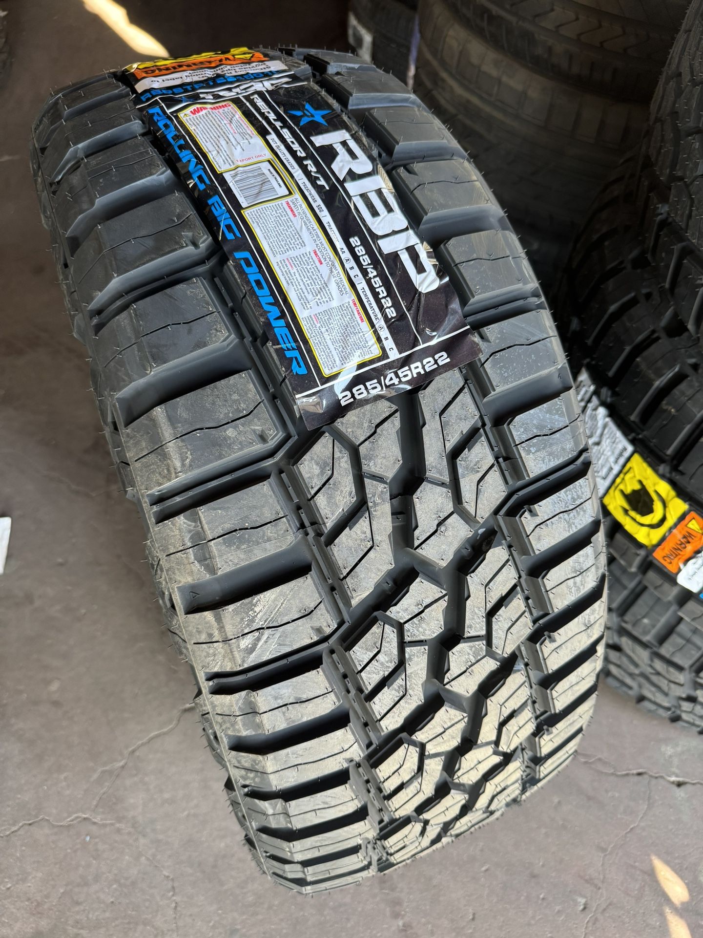 285/45/22 Tires RBP R/T