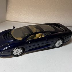 Maisto Jaguar XJ220 1:18 Scale Midnight Blue Diecast Metal Car Thailand - READ