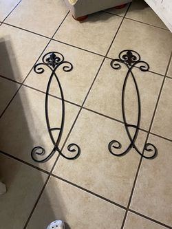 Set of 2 Black Iron Fleur-de-Lis Wall Decor