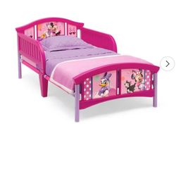 Minnie Mouse toddler bed