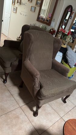 2 Wing wang vintage chairs