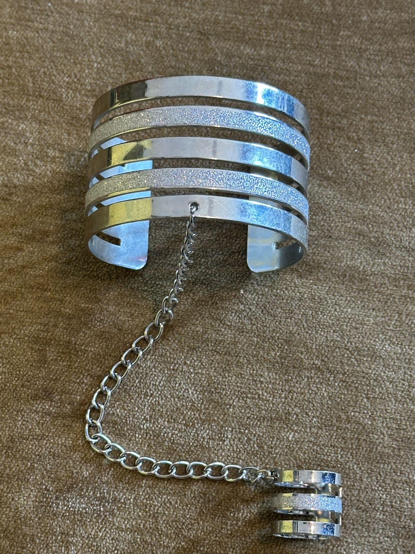 Your Choice Of Bracelet Attached To Ring Gold Or Silver Tone With Sparkles
