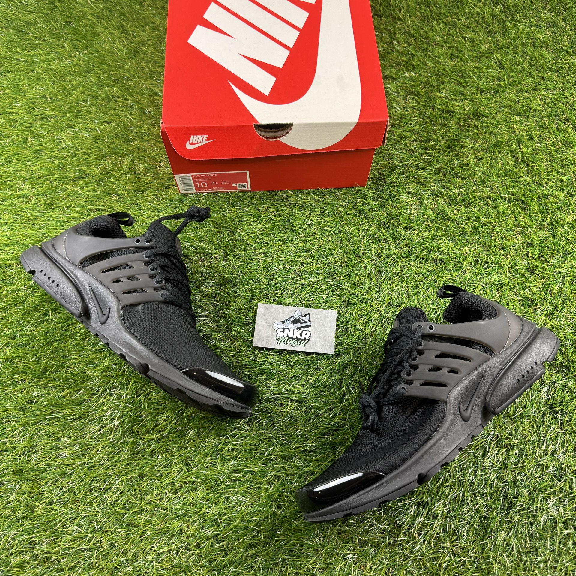 Size 10 Black Nike Prestos