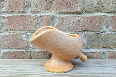 Vintage USA Ceramic Pedestal Scoop