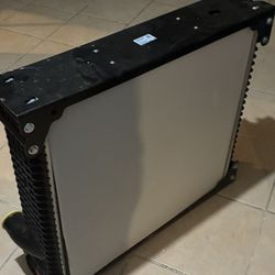 John Deere radiator AT374721