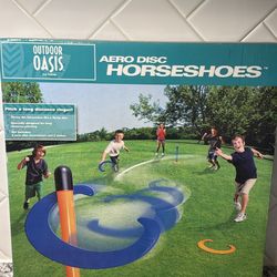OUTDOOR OASIS. Pitch a long distance ringer! Throw the horseshoe like a flying dise Specially designed for long distance pitching AERO DISC HORSESHOES