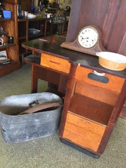 Antique petite Desk Solid