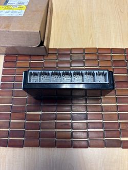 OEM GM Body Control Module BCM (contact info removed)3 TN(contact info removed) Chevrolet GMC