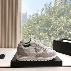 Pr,ada     shoes 