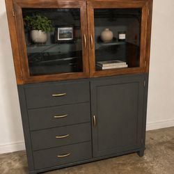 Refinished Solid Wood Hutch / Bar Cabinet