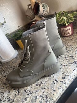 Zara Olive Green Lace-Up Combat Boots