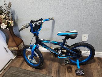Dynacraft Bike Boys 16 new Ready to ride good condition