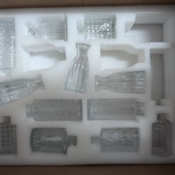 Clear Bud Vases, Quantity 23