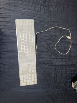 Apple Wired Keyboard
