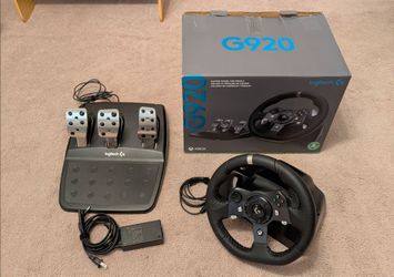 Logitech G920 Racing Wheel and Pedals