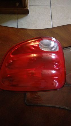 2000-2001-2002)20003-2004 ford F150 pick up truck crew cab Right drive side /freno trasero lampara de cola Derecha lado de el chofer .