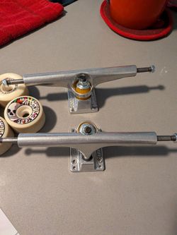 Various sk8 stuff for sale $80 for everything