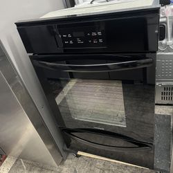 Black 24” Gas Oven Frigidaire