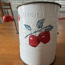 Antique 50’s Bromwells Flour 3 Cup Measuring Sifter Vintage Red Apples Red Knob