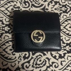 Gucci Interlocking G compact wallet