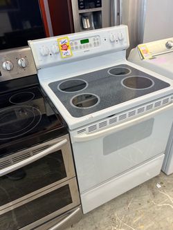 Clean nice flat top stove