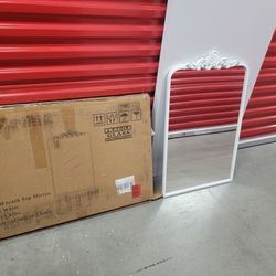 Beautiful Wreath Top Wall Framed Mirror, White, 19 X 30