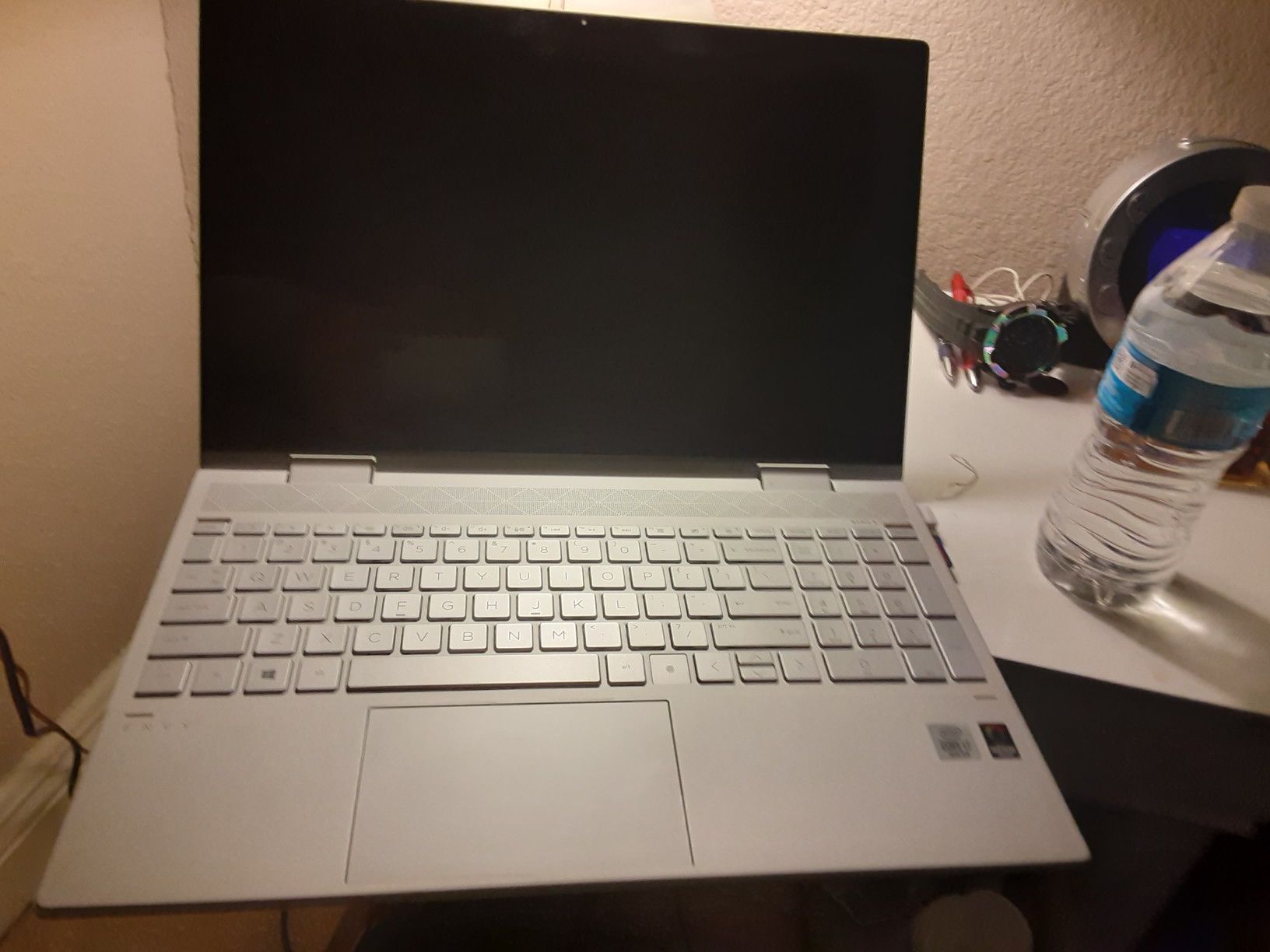 i got a labtop. Hp core 17... it cost 1649 ... Im selling it 500. i need the money