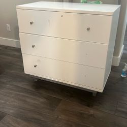 3 Drawer Dresser