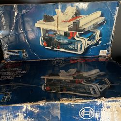 Portable Table Saw - BOSCH 10in