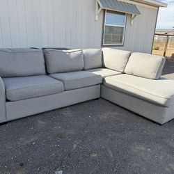 Free Delivery!!! 🚚  Beautiful Gray Ashley Furniture L Shaped Sectional Couch!