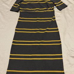 New Old Navy women’s size medium dress gray with mustard Yellow stripe