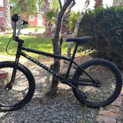 We the people Box 20inch Bike